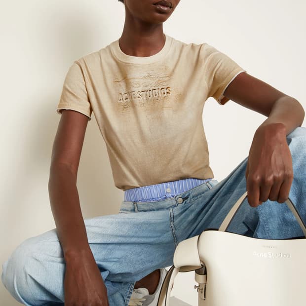 [S,M]아크네스튜디오 샌드 로고 티셔츠