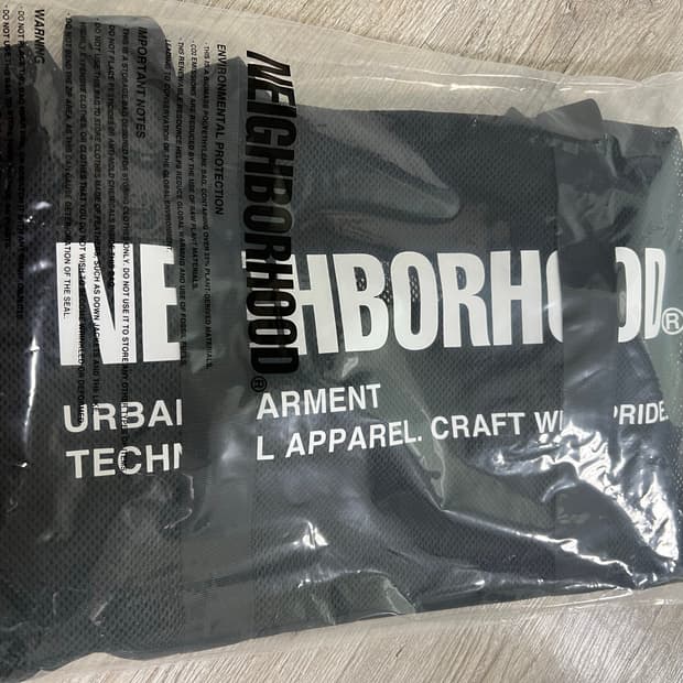 네이버후드 보스턴 백