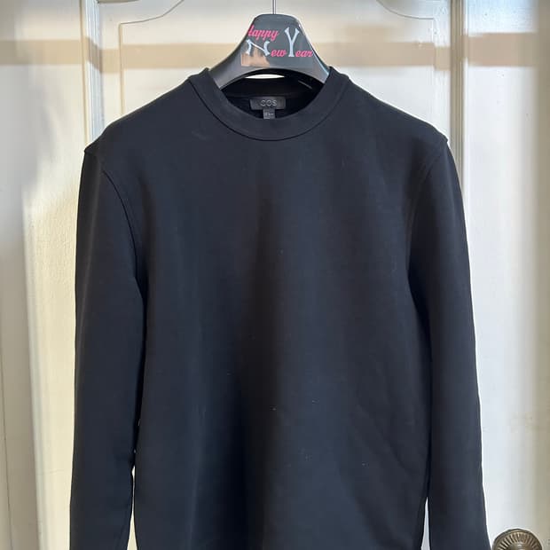 COS 코스 스웻셔츠 M사이즈