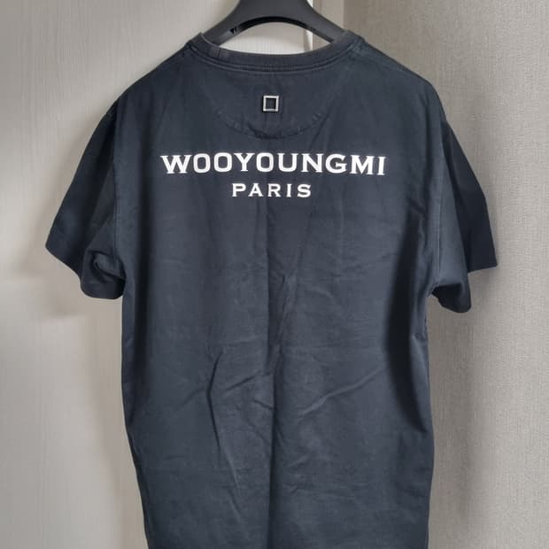우영미 백로고 반팔