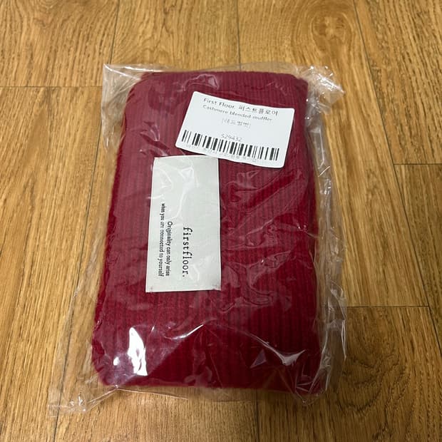 새제품 퍼스트플로어 캐시미어 울 머플러 (레드벨벳) 목도리
