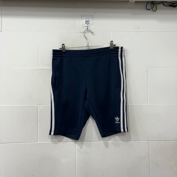 아디다스 삼선 숏팬츠 네이비