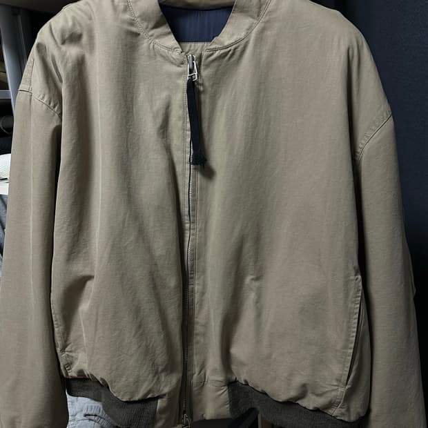 해칭룸 헤비 플라이트 자켓