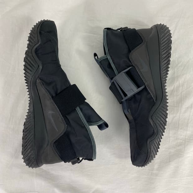 나이키 커뮤터 SE 고프코어 스니커즈 270 <71>