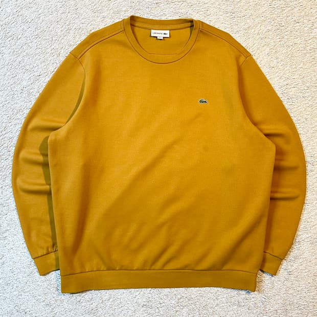 라코스테 LACOSTE 동일드방레 신형 베이직 맨투맨 머스타드