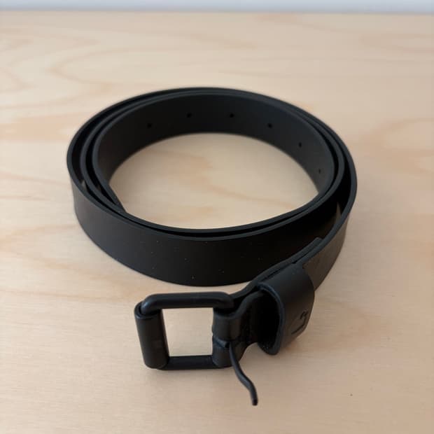 칼하트 WIP 블랙 가죽벨트