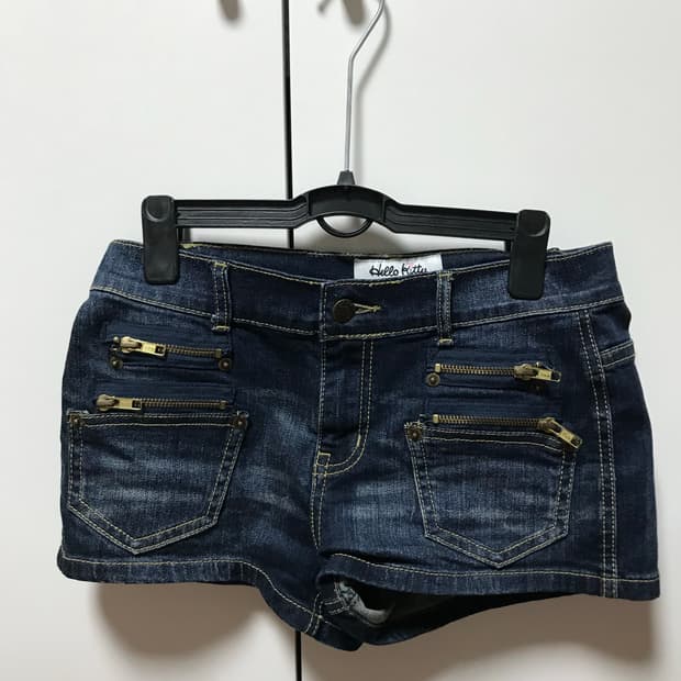 갸루 아몬리사 헬로키티 숏팬츠 데님 반바지