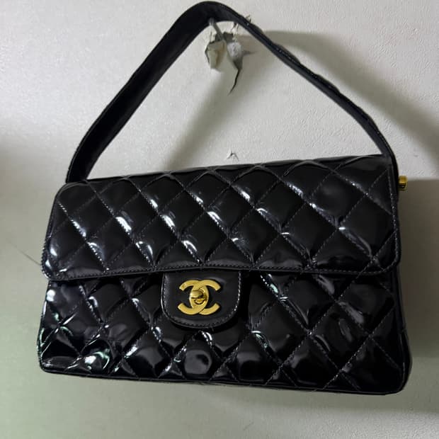 샤넬 블랙 페이던트 퀼팅 CC 양면 숄더백
