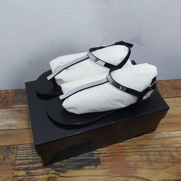 GIUSEPPE ZANOTTI 쥬세페자노티 스트랩샌들 (225MM)