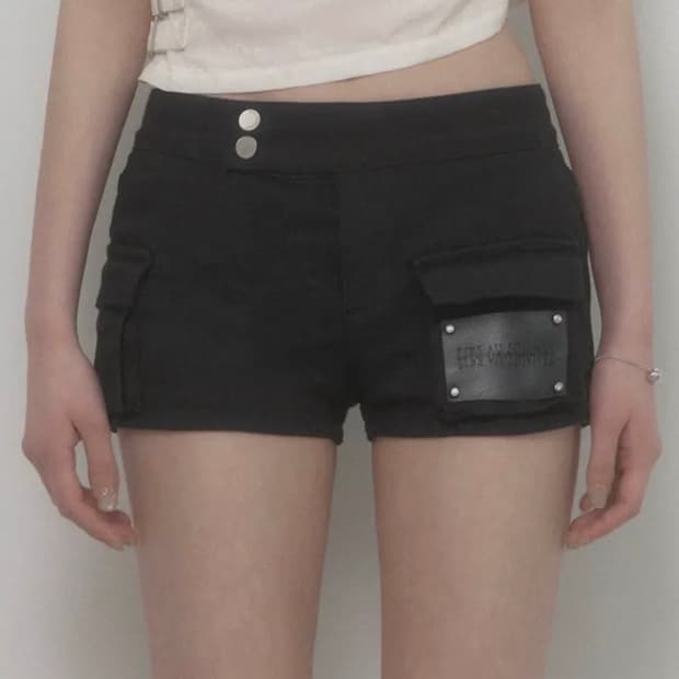 에트오소메 레더 패치 카고 숏팬츠 Leather Patch Cargo