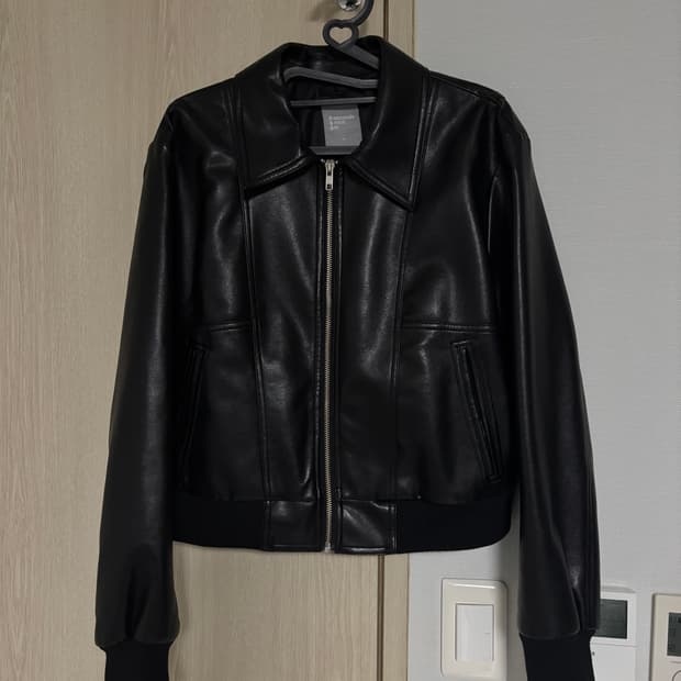 에잇세컨즈 레더 자켓