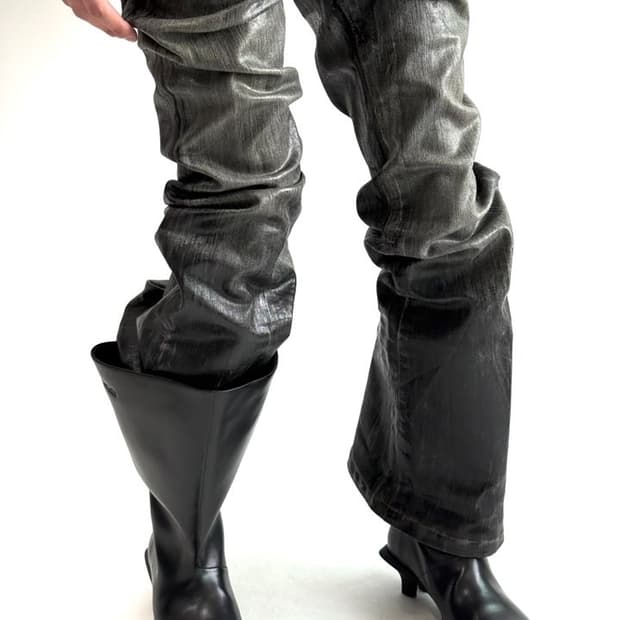 TORNADO MART COATED FLARE DENIM JEANS