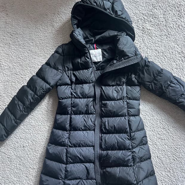 몽클레어 기에 사이즈2 블랙