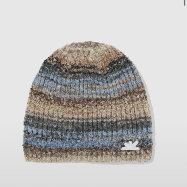 구해요!썬러브 비니 Boucle Multi Beanie Brown 브라운
