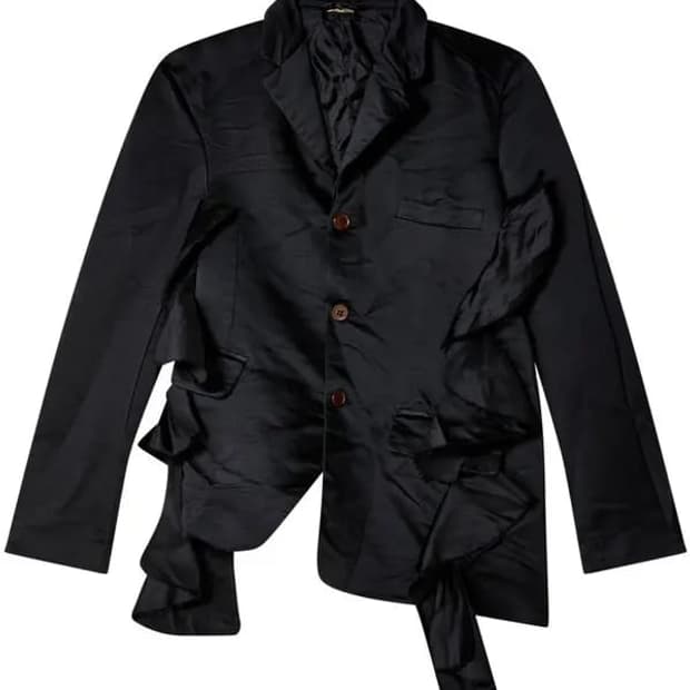 24aw 블랙 꼼데가르송 사선 프릴 디테일 새틴자켓 l