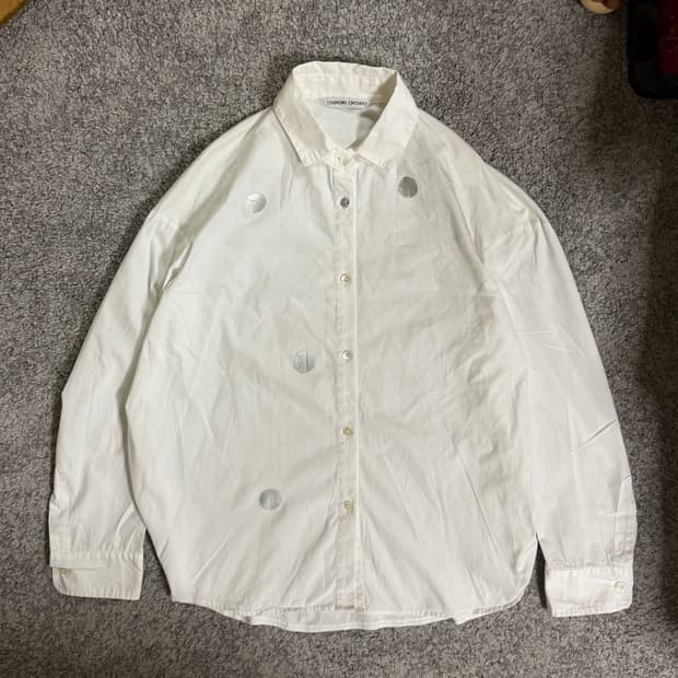 츠모리 치사토 레이어드 셔츠