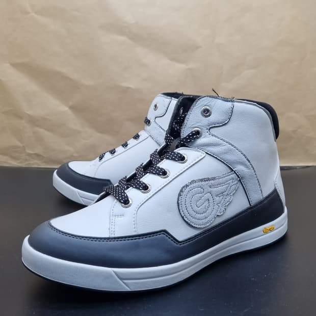 고커 비브람 하이탑 골프화 250