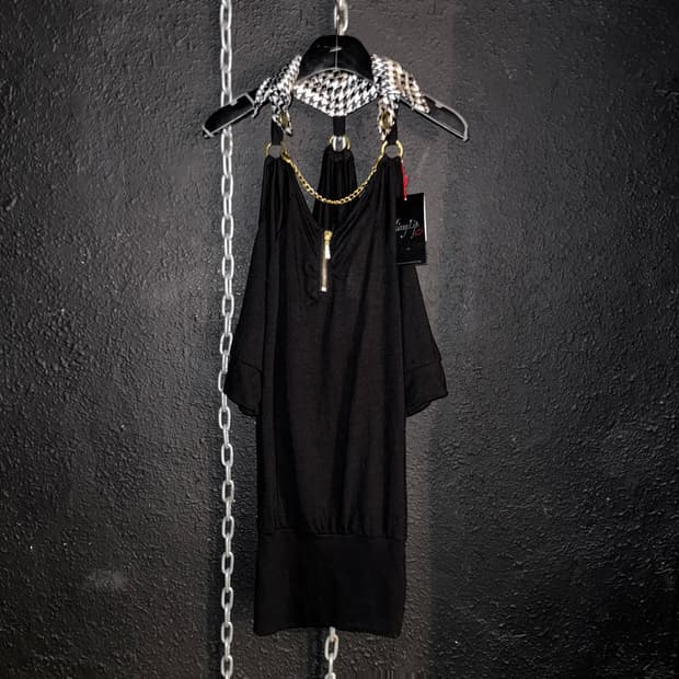 Skinny Lip 데드스탁 오프숄더 오링 체인 카라 원피스