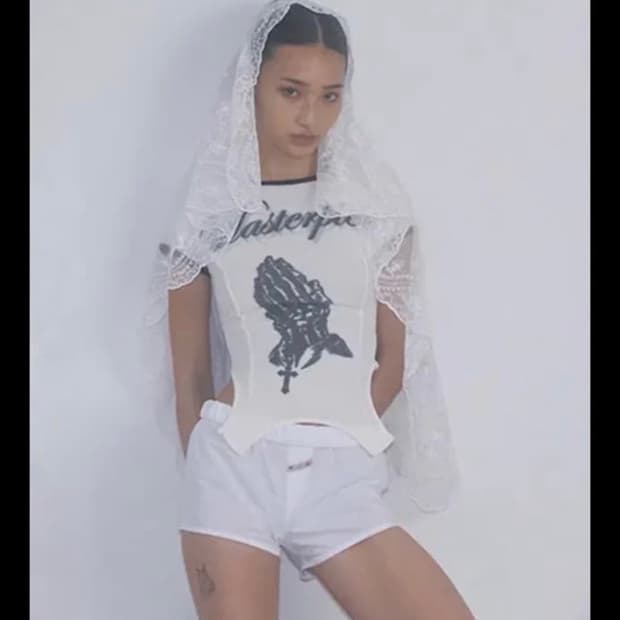 스컬프터 코르셋 라인 티셔츠 M