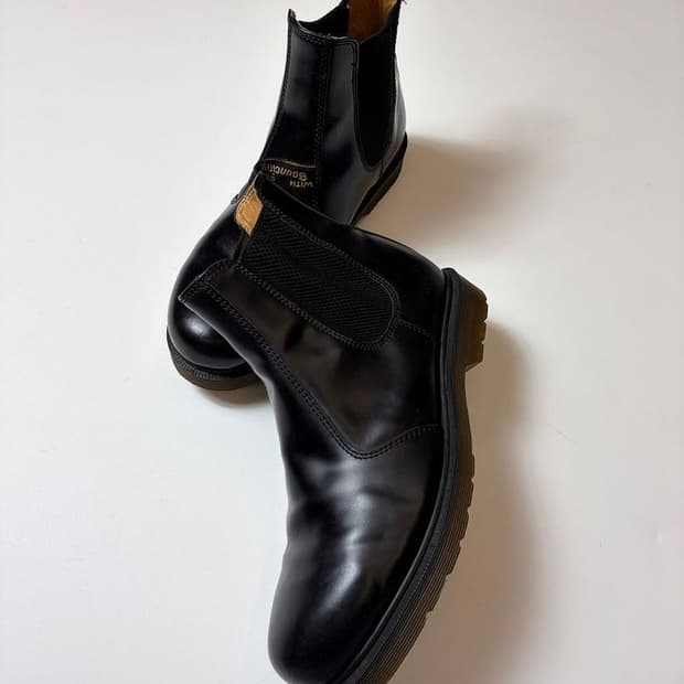 닥터마틴 2976 오리지널 첼시 부츠 Q1517