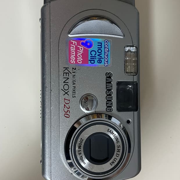 디지털 카메라 samsung kenox D250