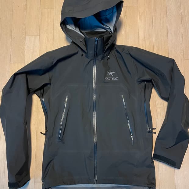 아크테릭스 베타 AR 블랙 M