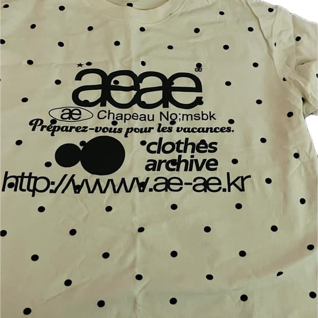 Aeae 도트 반팔 티셔츠
