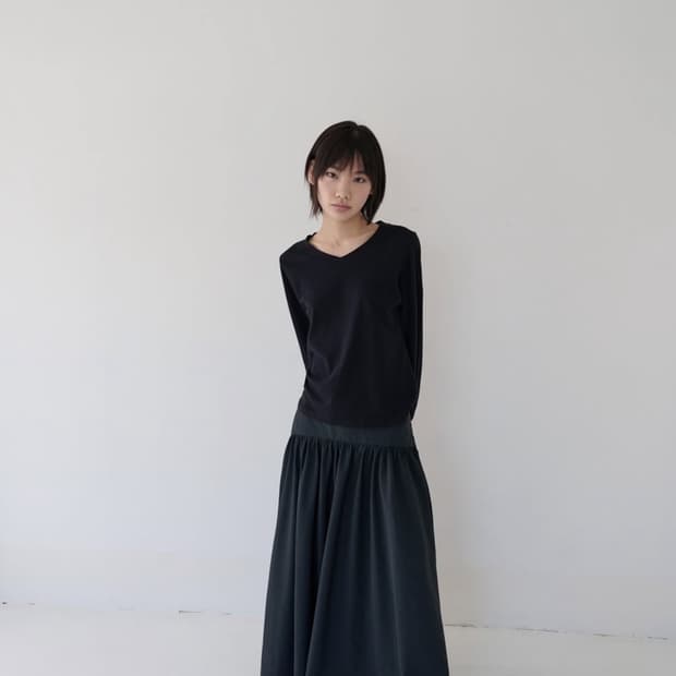 니들 닐웨어 롱스커트