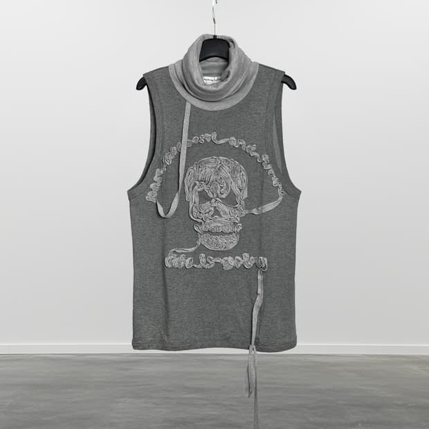 NOTHING SPECIAL 터틀넥 슬리브리스 