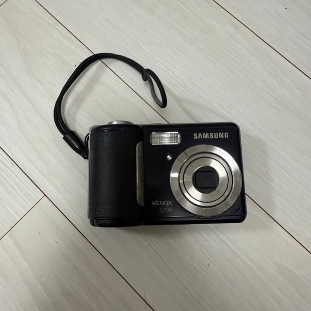 삼성 Kenox S700 디지털카메라
