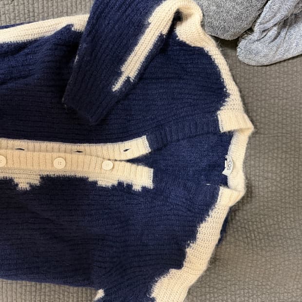 Cos가디건 (유럽s사이즈)(한국 L)