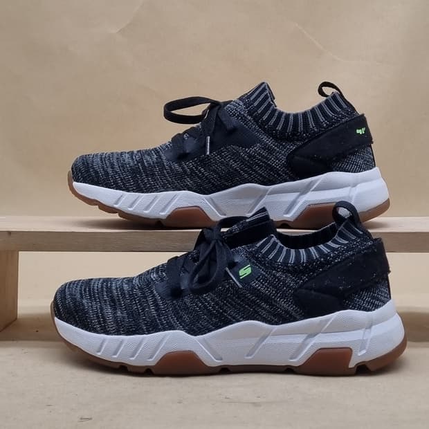 스케쳐스 메모리폼 운동화 225