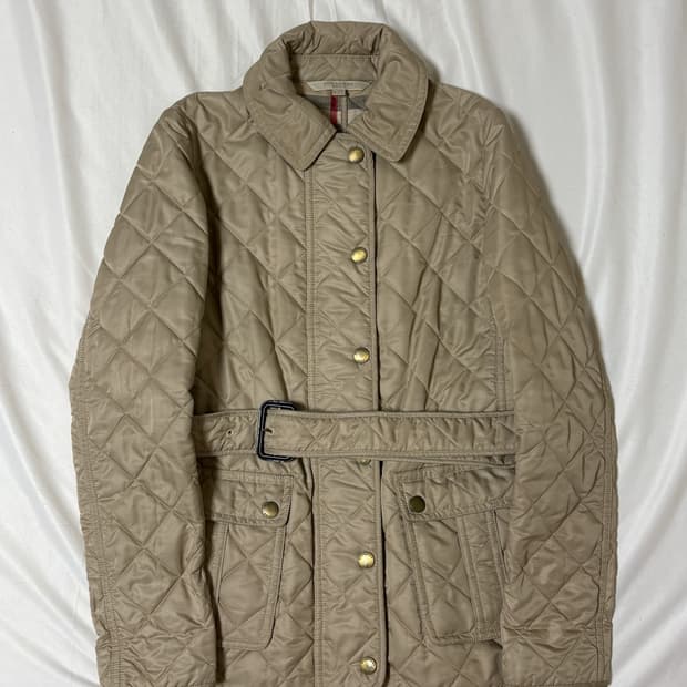 Burberry Brit 벨티드 퀼팅 자켓 s