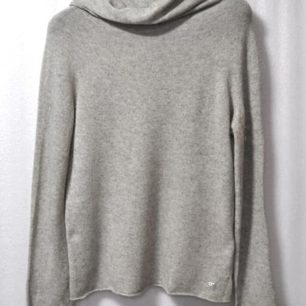 에스까다/여성목폴라니트티(사이즈77)