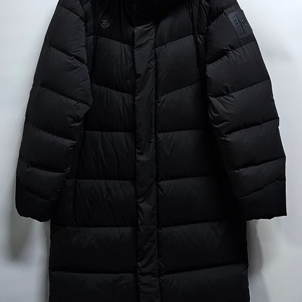 데상트골프 구스롱패딩 M