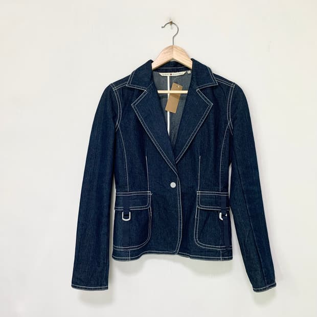 타미힐피거 벨티드 스티치 싱글 버튼 블레이저 데님 청자켓