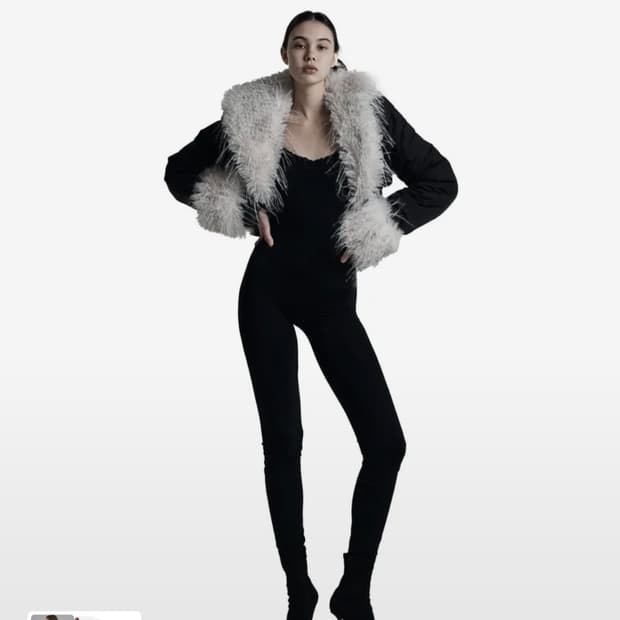 (새제품) 오도어 퍼 크롭 패딩 (25년) ODOR Trich colla