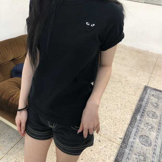 꼼데가르송 반팔티 블랙하트와펜