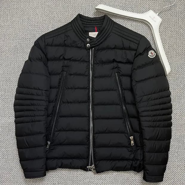 몽클레어 아미오 남성 자켓 (BLACK / SIZE 4)