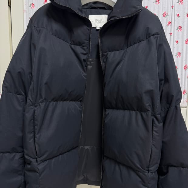 스튜디오 니콜슨 Oject 패딩 M