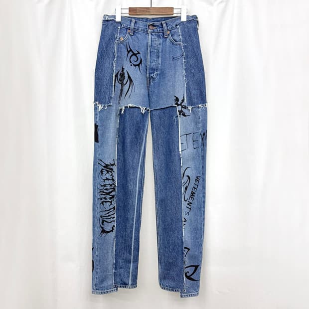 베트멍 리바이스 트라이벌 타투 리워크 데님 팬츠