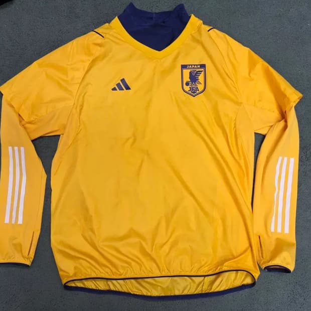 일본 국대 아디다스 바람막이