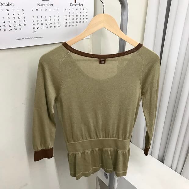 펜디 주카 백로고 은장 가디건