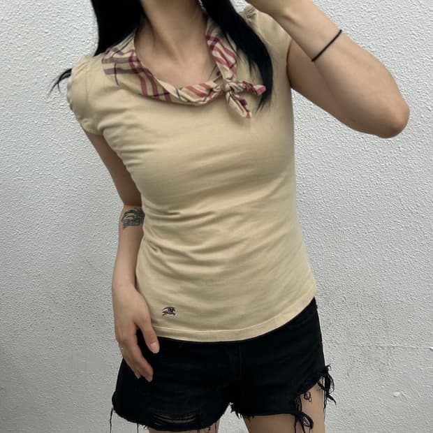 버버리 노바체크 리본 아이보리 슬리브리스 38