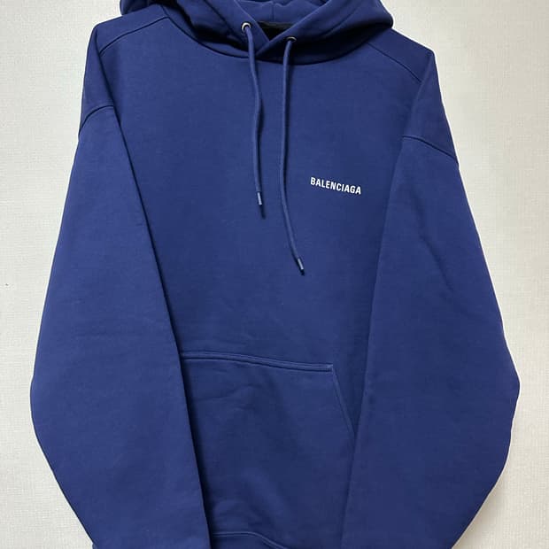 (새상품급!!) 발렌시아가 로고 후드티 네이비 S (정품입니다)