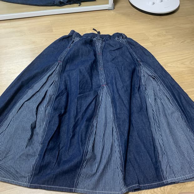 BLUETO 블루토 데님 히코리 자바라 밴딩 롱 스커트