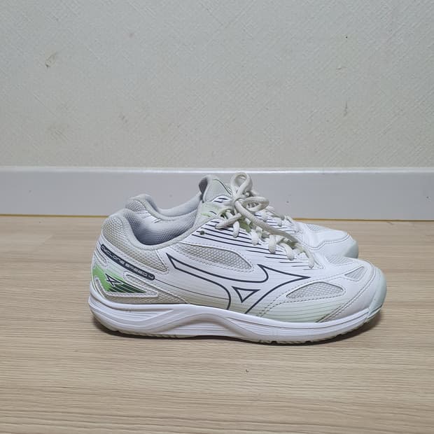 미즈노 사이클론스피드4 배드민턴화 및 체대입시화  240