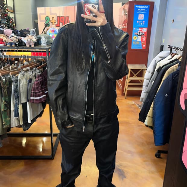 JILLSTUART 질스튜어트 레더 지퍼 디테일 자켓