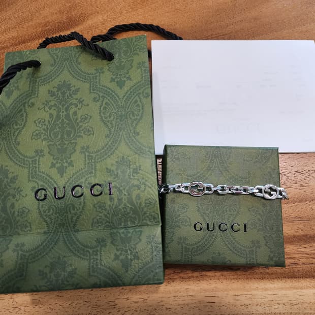 구찌 인터로킹 팔찌 17 풀박스 