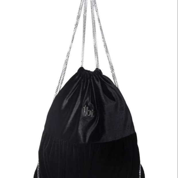 쓰리타임즈 벨벳 체인 백팩 블랙